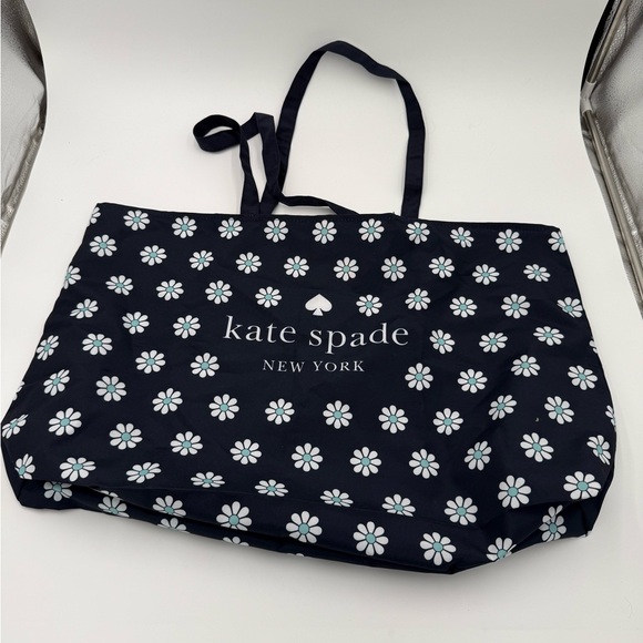 kate spade Handbags - kate spade Navy and White Daisy Tote Bag